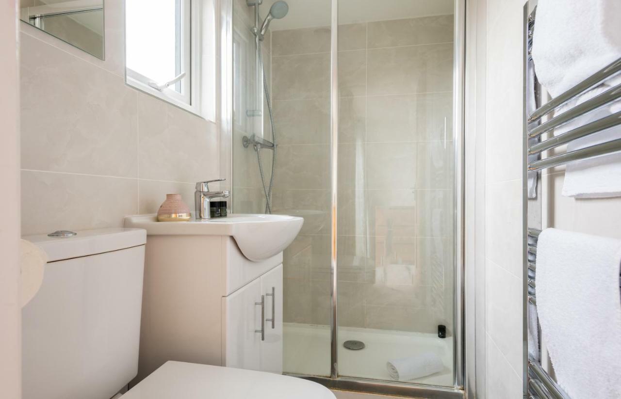 The Canary Way - Contemporary 4Bdr Home With Parking Oxford Extérieur photo