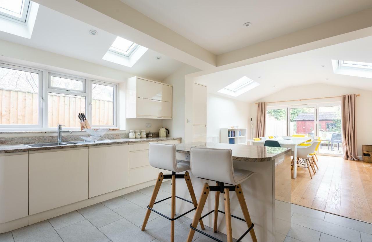 The Canary Way - Contemporary 4Bdr Home With Parking Oxford Extérieur photo